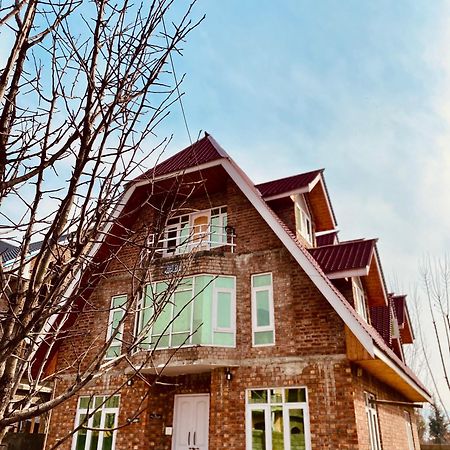 Al Jalal Resort Srīnagar 외부 사진